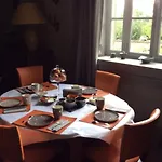 Chateau Des Charmes Bed & Breakfast 3*