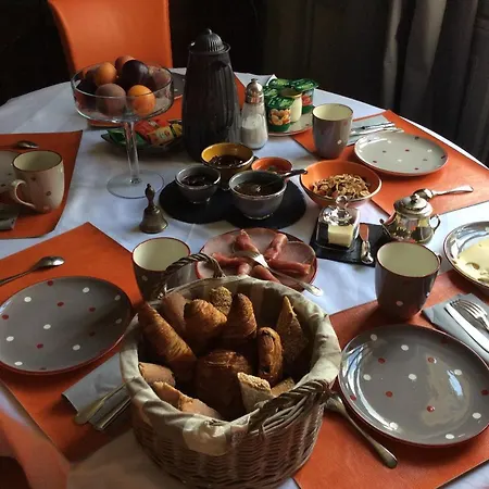 Chateau Des Charmes Bed & Breakfast