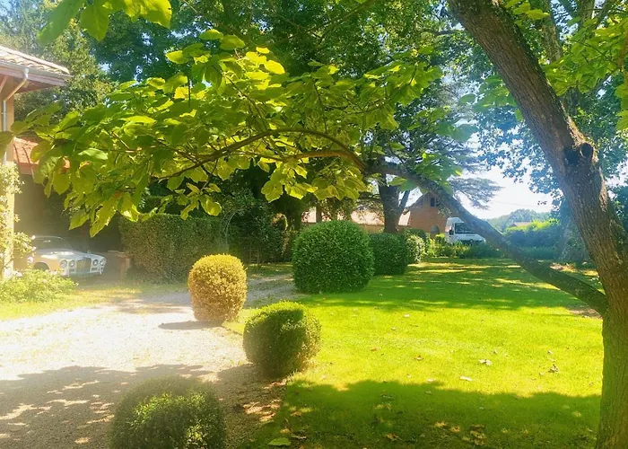 Chateau Des Charmes 3* Guereins