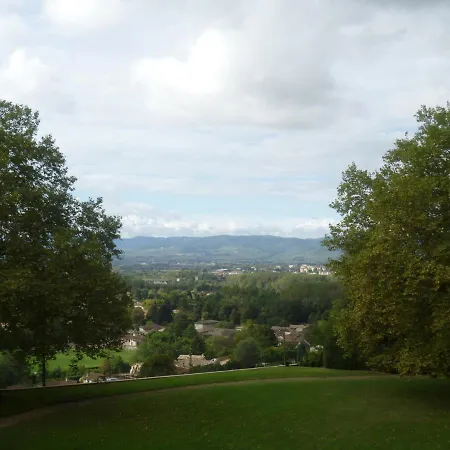 Chateau Des Charmes 3* Guereins