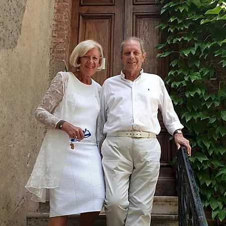 Chateau Des Charmes Bed & Breakfast